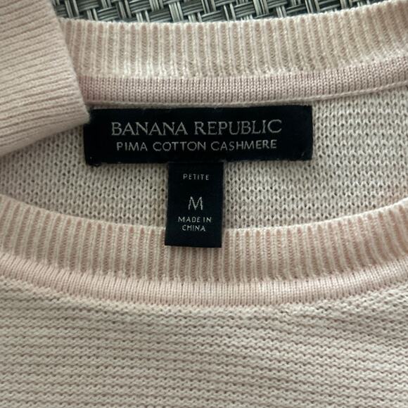 BANANA REPUBLIC Pima Cotton Crewneck Split Sides Cashmere Sweater Petal Pink PM - Picture 3 of 5